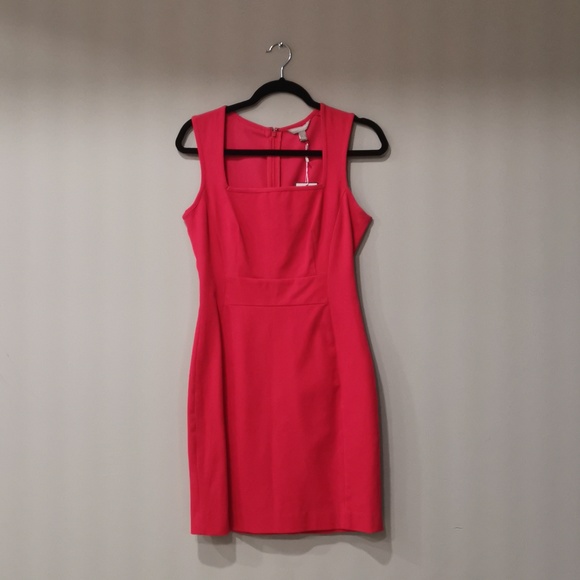 Banana Republic | Fitted Dress - Picture 1 of 3